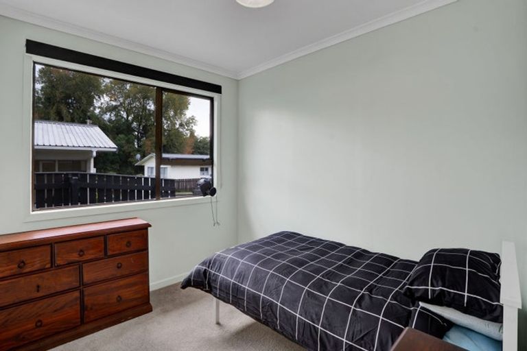 Photo of property in 1c Oswald Place, Stratford, 4332