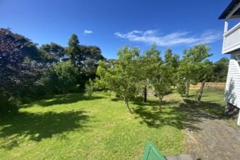 Photo of property in 131 Colwill Road, Massey, Auckland, 0614