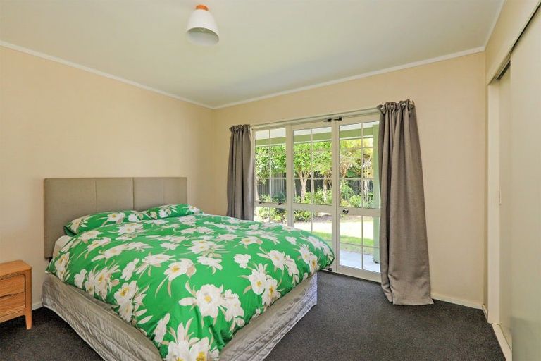 Photo of property in 6 Howard Road, Taradale, Napier, 4112