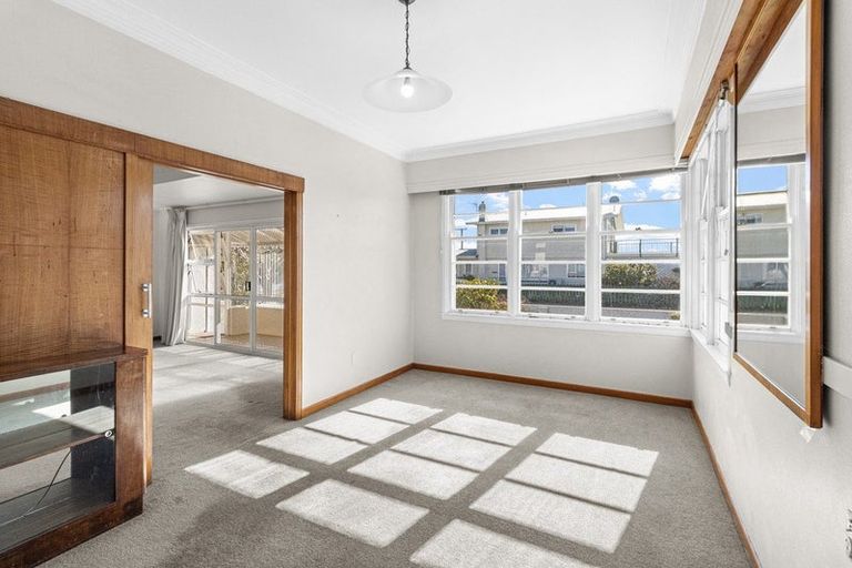 Photo of property in 27 Tokomaru Street, Welbourn, New Plymouth, 4312