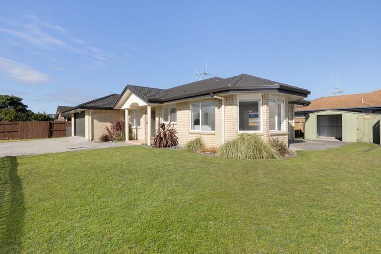 Photo of property in 142 Evans Road, Papamoa Beach, Papamoa, 3118