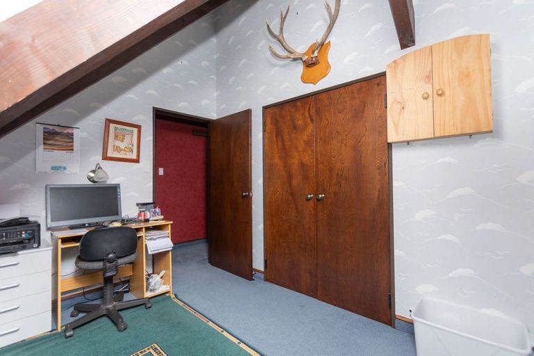 Photo of property in 10 Maclaurin Street, Dannevirke, 4930