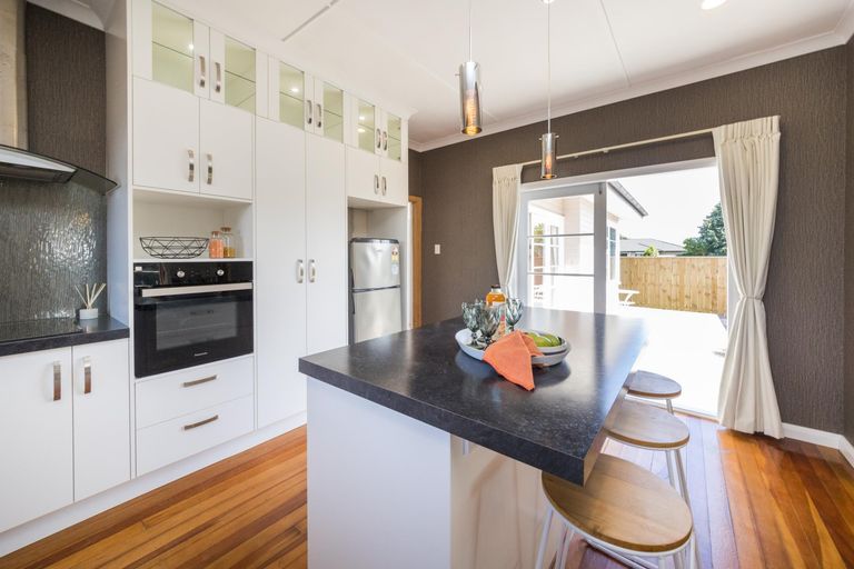 Photo of property in 170 Maxwells Line, Awapuni, Palmerston North, 4412