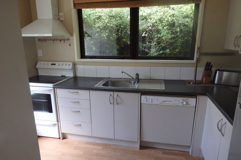 Photo of property in 1/12 Glenharrow Avenue, Avonhead, Christchurch, 8042