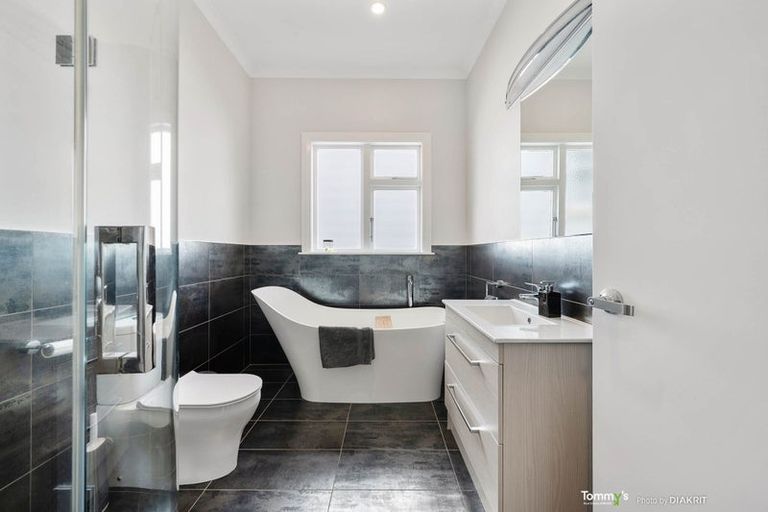 Photo of property in 50 Wright Street, Mount Cook, Wellington, 6021