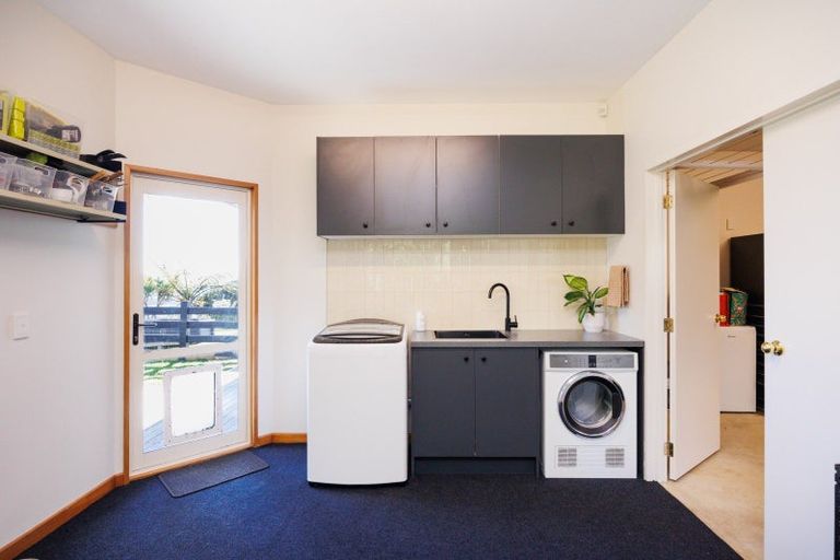 Photo of property in 333 Ngahere Park Road, Turitea, Palmerston North, 4472