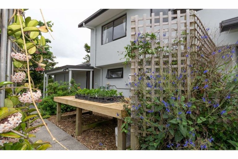 Photo of property in 37 Rarere Terrace, Kerikeri, 0230