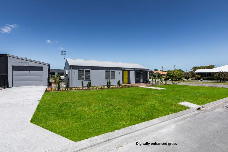 Photo of property in 2 Highgrove Place, Waipukurau, 4200