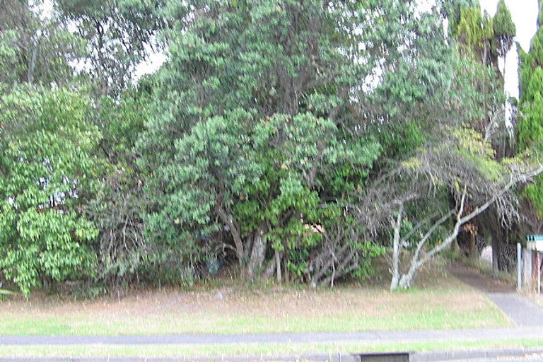 Photo of property in 3/77 Stanley Road, Glenfield, Auckland, 0629