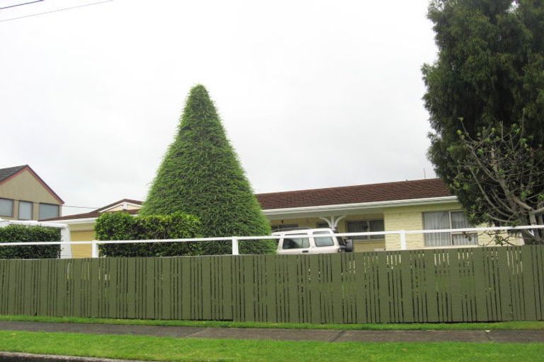 Photo of property in 54 George Point Road, Onerahi, Whangarei, 0110