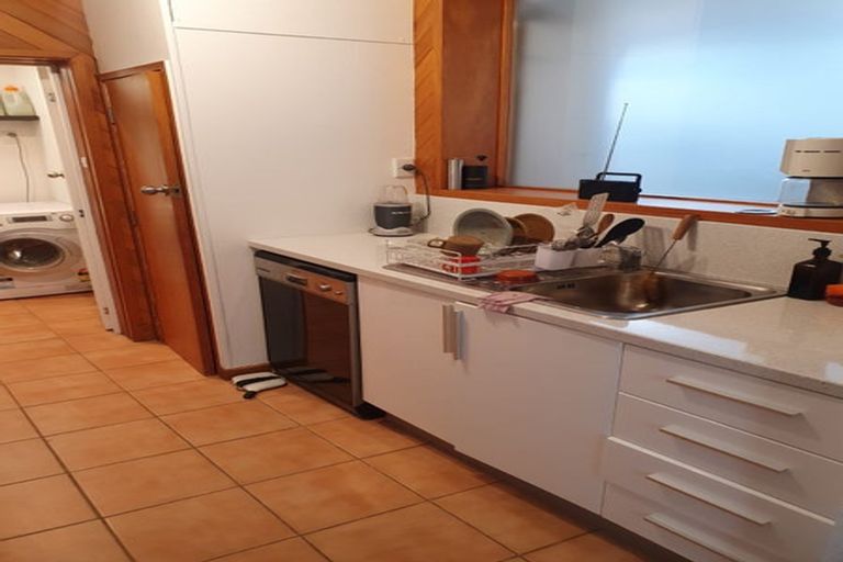 Photo of property in 36 Silverstream Road, Crofton Downs, Wellington, 6035