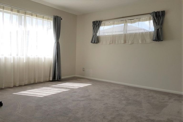 Photo of property in 18 Evelina Lane, Flat Bush, Auckland, 2019