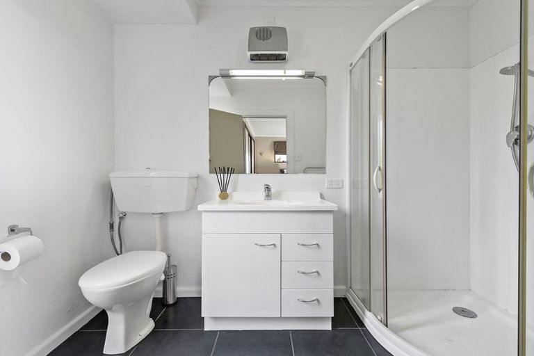 Photo of property in 55 Oriana Crescent, Hornby, Christchurch, 8042