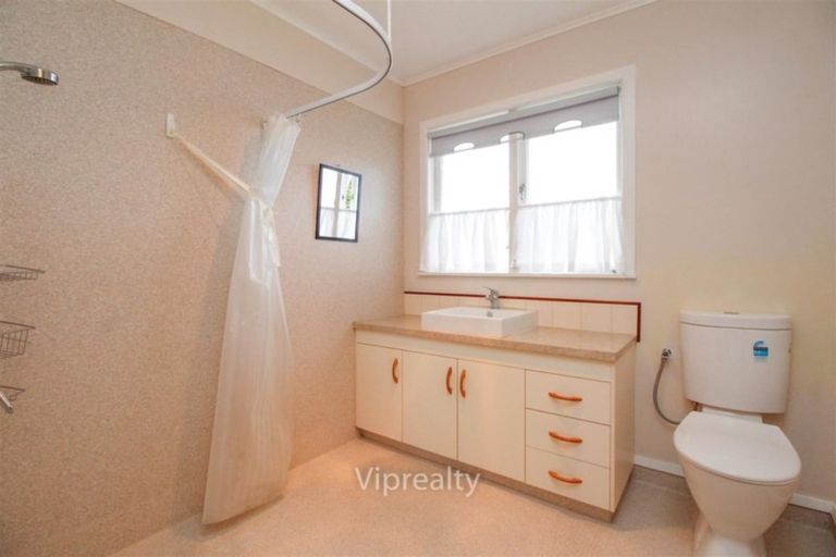 Photo of property in 2a Ngahue Place, Tokoroa, 3420