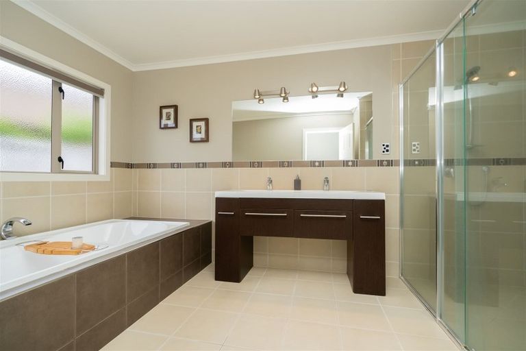 Photo of property in 63 Palliser Drive, Huntington, Hamilton, 3210