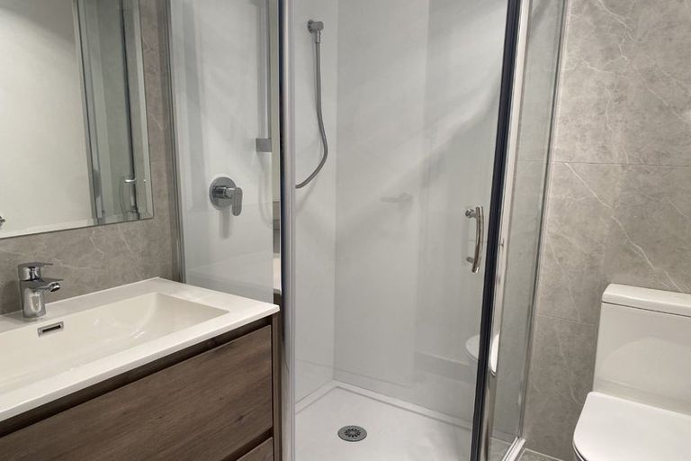 Photo of property in 35 Paetai Lane, Te Atatu Peninsula, 0610