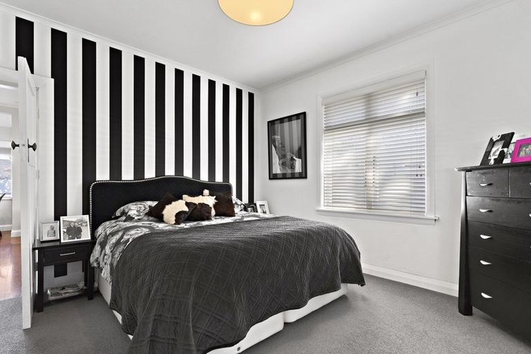 Photo of property in 10 Kuratawhiti Street, Greytown, 5712