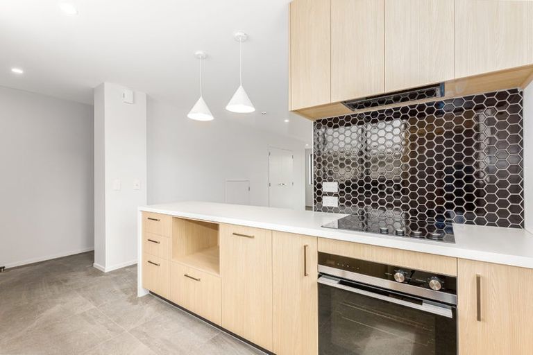 Photo of property in 56 Oakum Road, Whitby, 5024