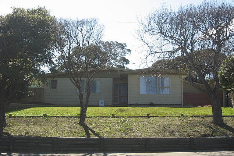 Photo of property in 21 Station Road, Marton, 4710