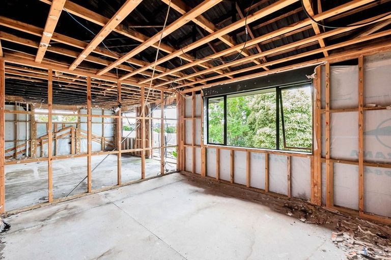 Photo of property in 8 Gordon Stanley Drive, Massey, Auckland, 0614