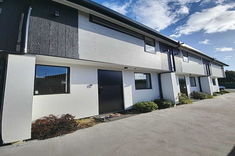 Photo of property in 3/61 Peverel Street, Riccarton, Christchurch, 8041
