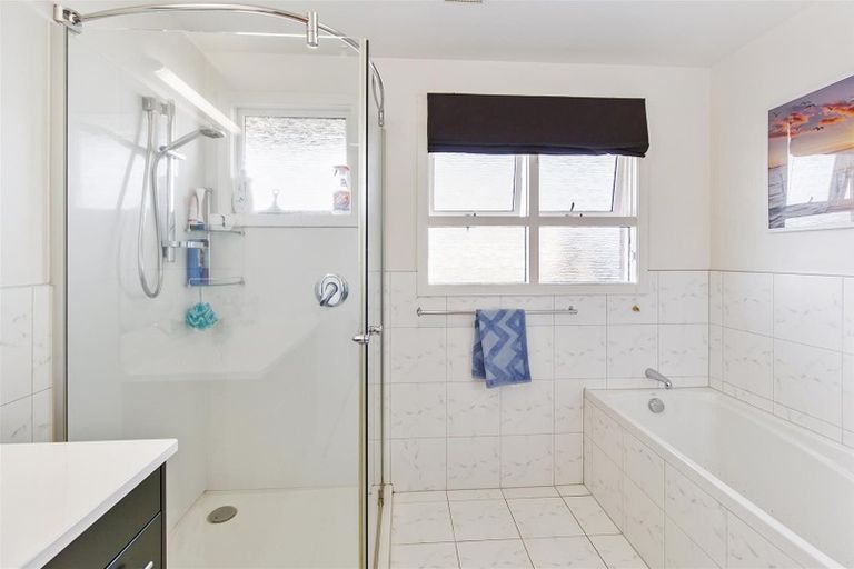 Photo of property in 24 Rugby Street, Waimate, 7924