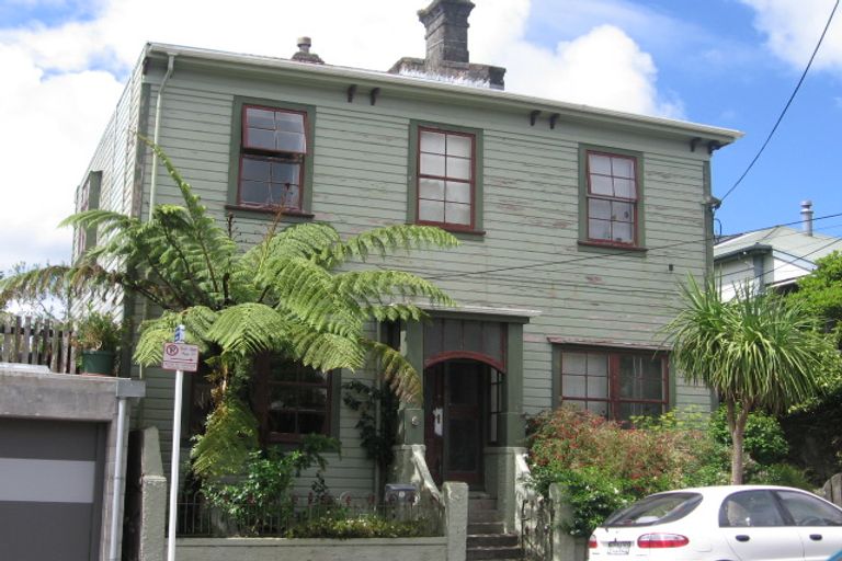 Photo of property in 7 Honiana Te Puni Street, Aro Valley, Wellington, 6021