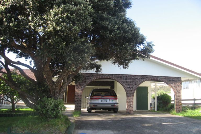 Photo of property in 4 Keel Place, Whitby, Porirua, 5024