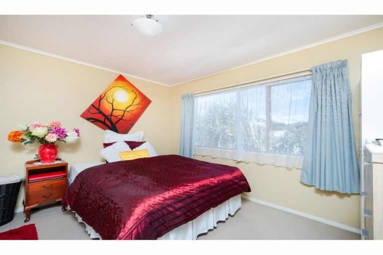 Photo of property in 4/90 Lynwood Road, New Lynn, Auckland, 0600