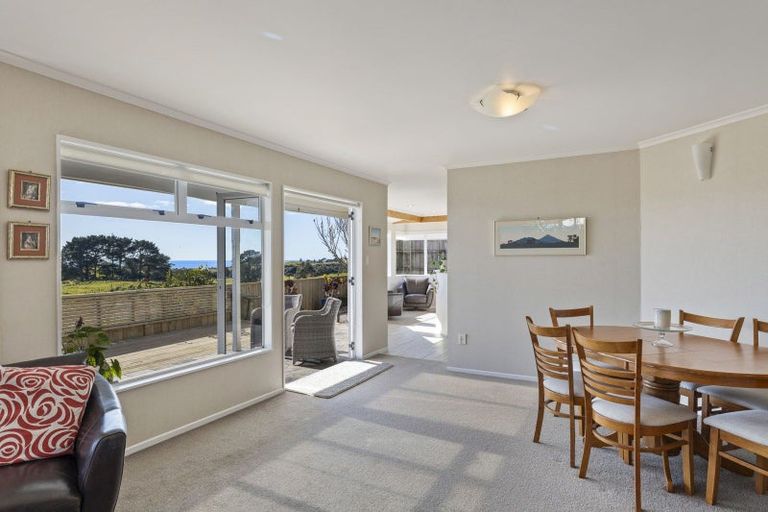 Photo of property in 2/13 Chatswood Grove, Fitzroy, New Plymouth, 4312