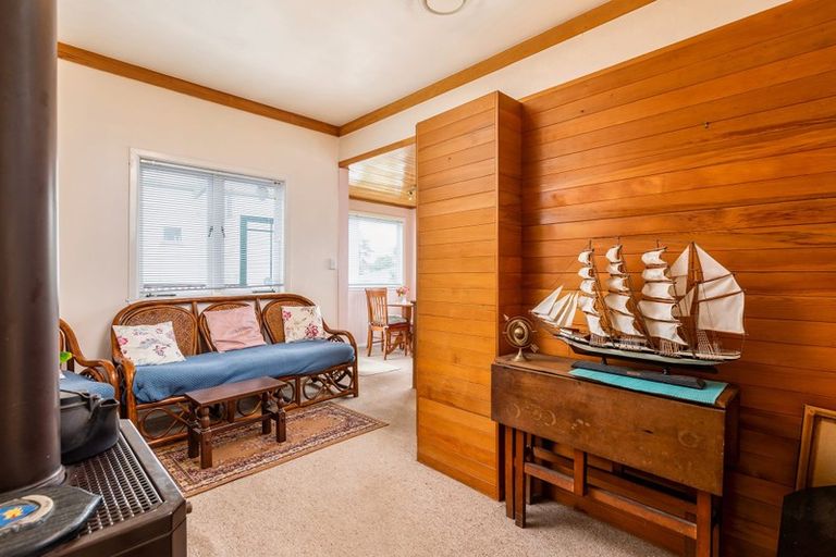 Photo of property in 22 Arawa Street, New Lynn, Auckland, 0600