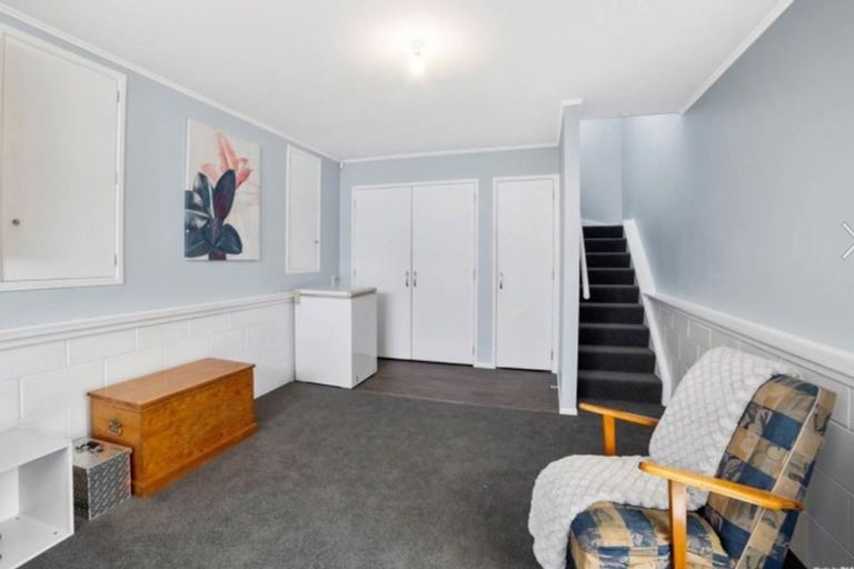 Photo of property in 4 Hatherlow Street, Glenfield, Auckland, 0629