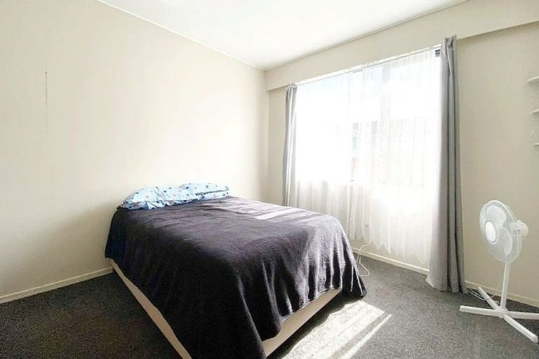Photo of property in 2/1 Hill Road, Papatoetoe, Auckland, 2025