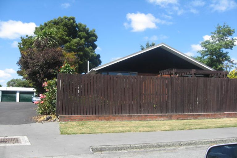 Photo of property in 1/12 Field Terrace, Upper Riccarton, Christchurch, 8041