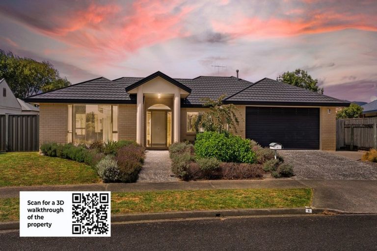 Photo of property in 6 Santa Teresa Court, Paraparaumu Beach, Paraparaumu, 5032