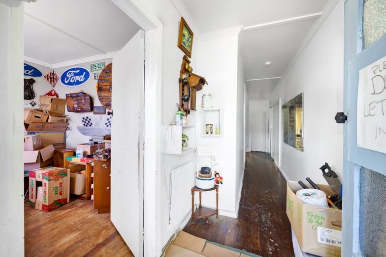 Photo of property in 244 Egmont Street, Patea, 4520