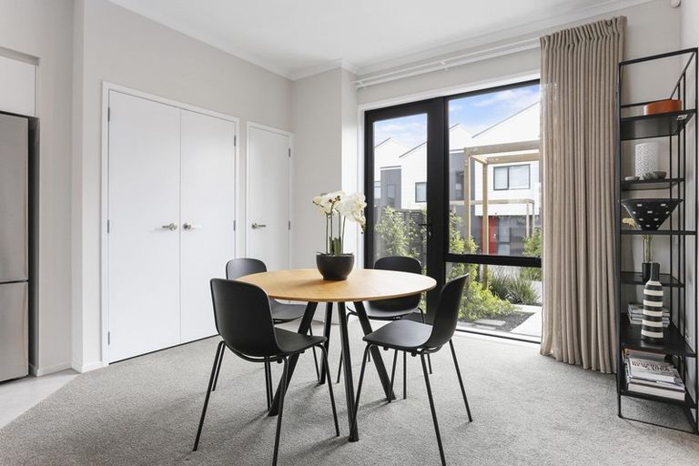 Photo of property in 18 Nugget Avenue, Hobsonville, Auckland, 0616