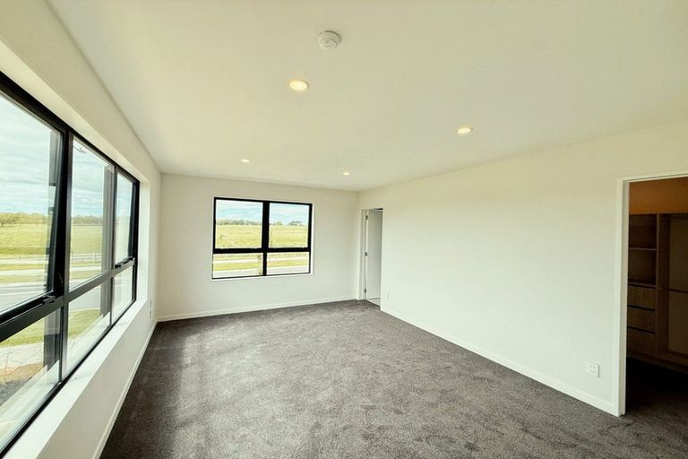 Photo of property in 2 Kobe Street, Karaka, 2580