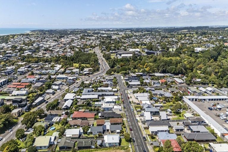 Photo of property in 141 Lemon Street, Strandon, New Plymouth, 4312