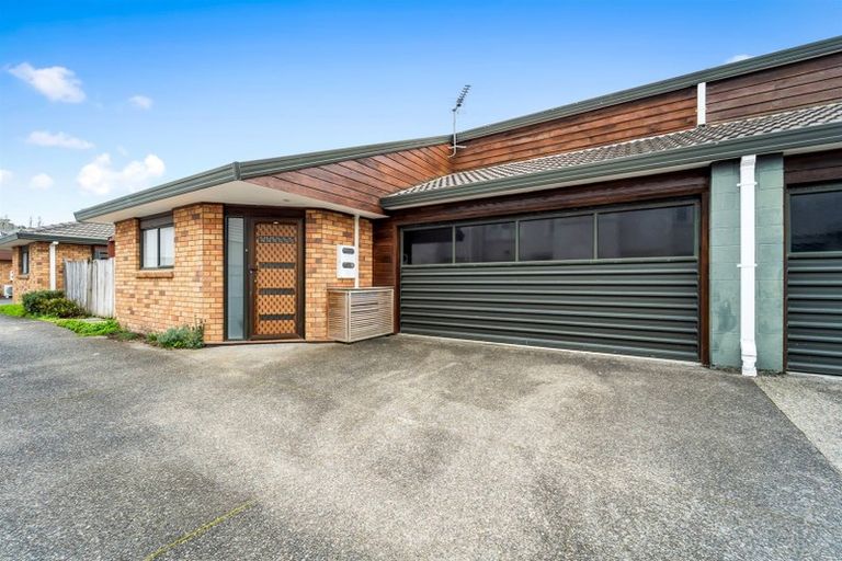 Photo of property in 26 Inverness Road, Browns Bay, Auckland, 0630