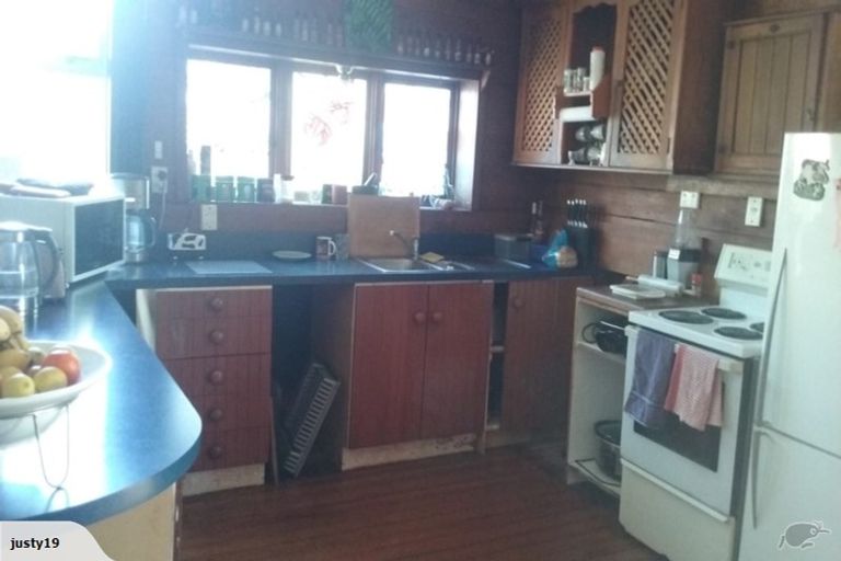 Photo of property in 77 Mathesons Road, Phillipstown, Christchurch, 8011