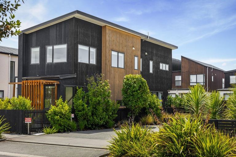 Photo of property in 64 Glidepath Road, Hobsonville, Auckland, 0616