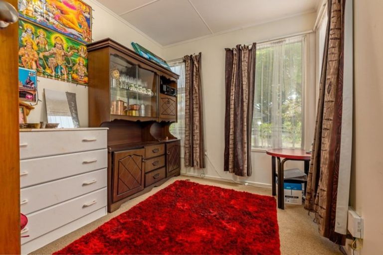 Photo of property in 28 Rainforth Street, Roslyn, Palmerston North, 4414