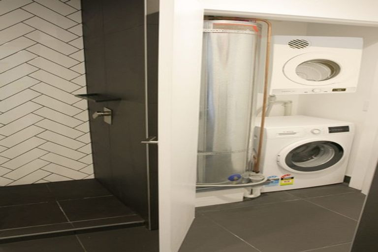 Photo of property in 6/167 Hobsonville Point Road, Hobsonville, Auckland, 0616