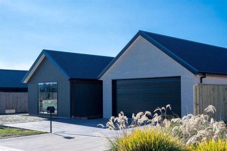 Photo of property in 34 Greenway Crescent, Hope, Richmond, 7020