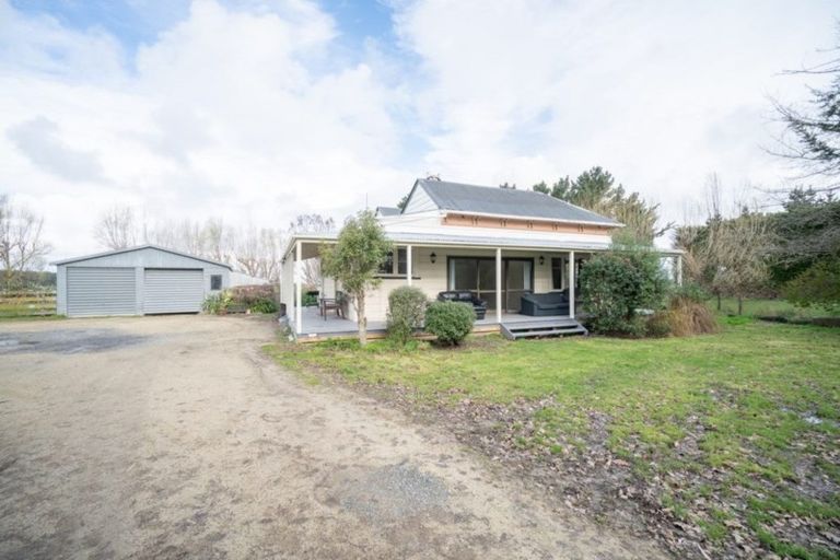 Photo of property in 102 Stewart Road, Awahuri, Palmerston North, 4479