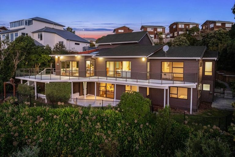 Photo of property in 22 Sailmaker Close, Whitby, Porirua, 5024