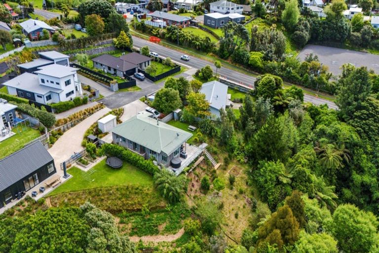 Photo of property in 1185b South Road, Oakura, 4314