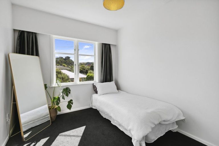 Photo of property in 25 Burrows Avenue, Karori, Wellington, 6012