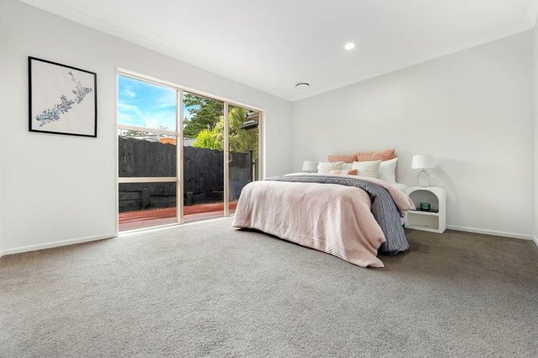 Photo of property in 42 Shelter Drive, Greenhithe, Auckland, 0632